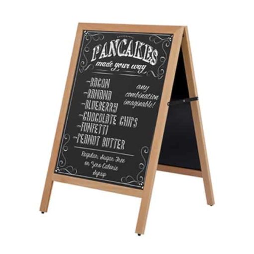 Le Chevalet ardoise/tableau ardoise est un support publicitaire en bois massif avec affichage double face, idéal pour attirer l'attention des clients dans un restaurant ou un magasin, disponible à l'achat en ligne sur C.Diff Prom avec livraison rapide en Suisse.