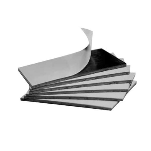 Set mit 6 magnetischen und selbstklebenden Plättchen, 50x33 mm, mit einer selbstklebenden Seite und einer starken magnetischen Seite, ideal zum Befestigen von Objekten auf Metalloberflächen. Erhältlich zum Online-Kauf bei C.Diff Prom mit schneller Lieferung in die Schweiz.