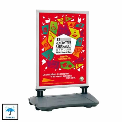 Der Bordsteinstopper mit beschwertem Fuß garantiert eine optimale Sichtbarkeit Ihrer Poster, da er wind- und wasserfest ist. Er ist in grau und schwarz erhältlich, leicht zu bewegen und in verschiedenen Größen bei C.Diff Prom erhältlich, mit schneller Lieferung in der Schweiz.