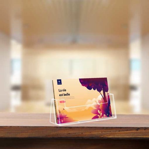 Ce présentoir de comptoir transparent Taymar, de qualité supérieure, est conçu pour mettre en valeur vos brochures A4, A5 et 1/3 A4 avec élégance et efficacité. Il est fabriqué en polystyrène cristal injecté pour une transparence totale, et est disponible en différents formats portrait ou paysage. Commandez-le en ligne sur C.Diff Prom pour une livraison rapide dans toute la Suisse.